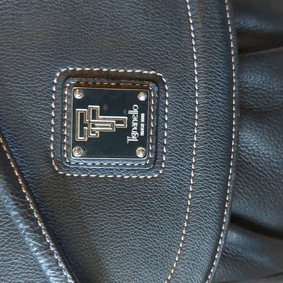 Tignanello Leather Crossbody - Picture 2 of 10